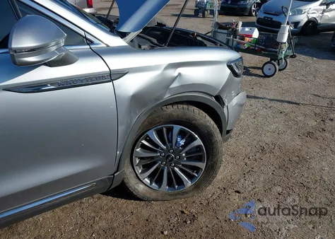 2023 Lincoln Nautilus Standard z USA, uszkodzony, nr VIN 2LMPJ8J99PBL21776